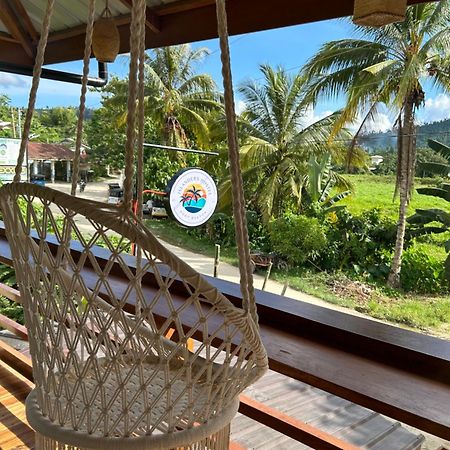 Islanders Hostel Port Barton Сан Висенте Екстериор снимка