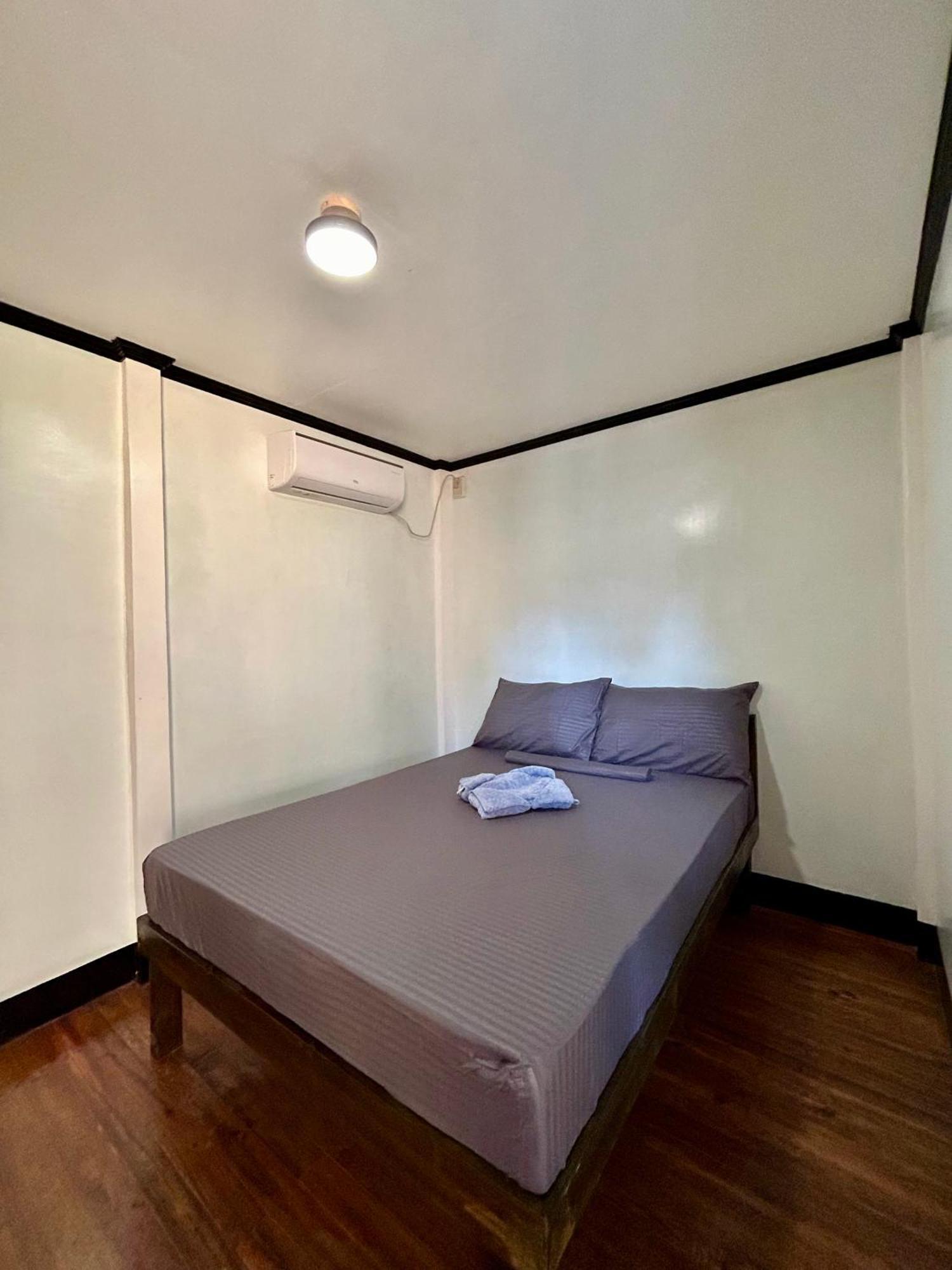 Islanders Hostel Port Barton Сан Висенте Екстериор снимка