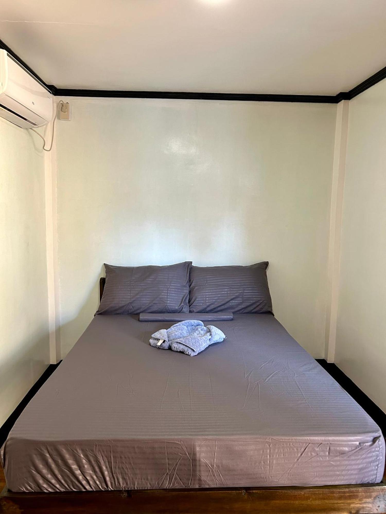 Islanders Hostel Port Barton Сан Висенте Екстериор снимка