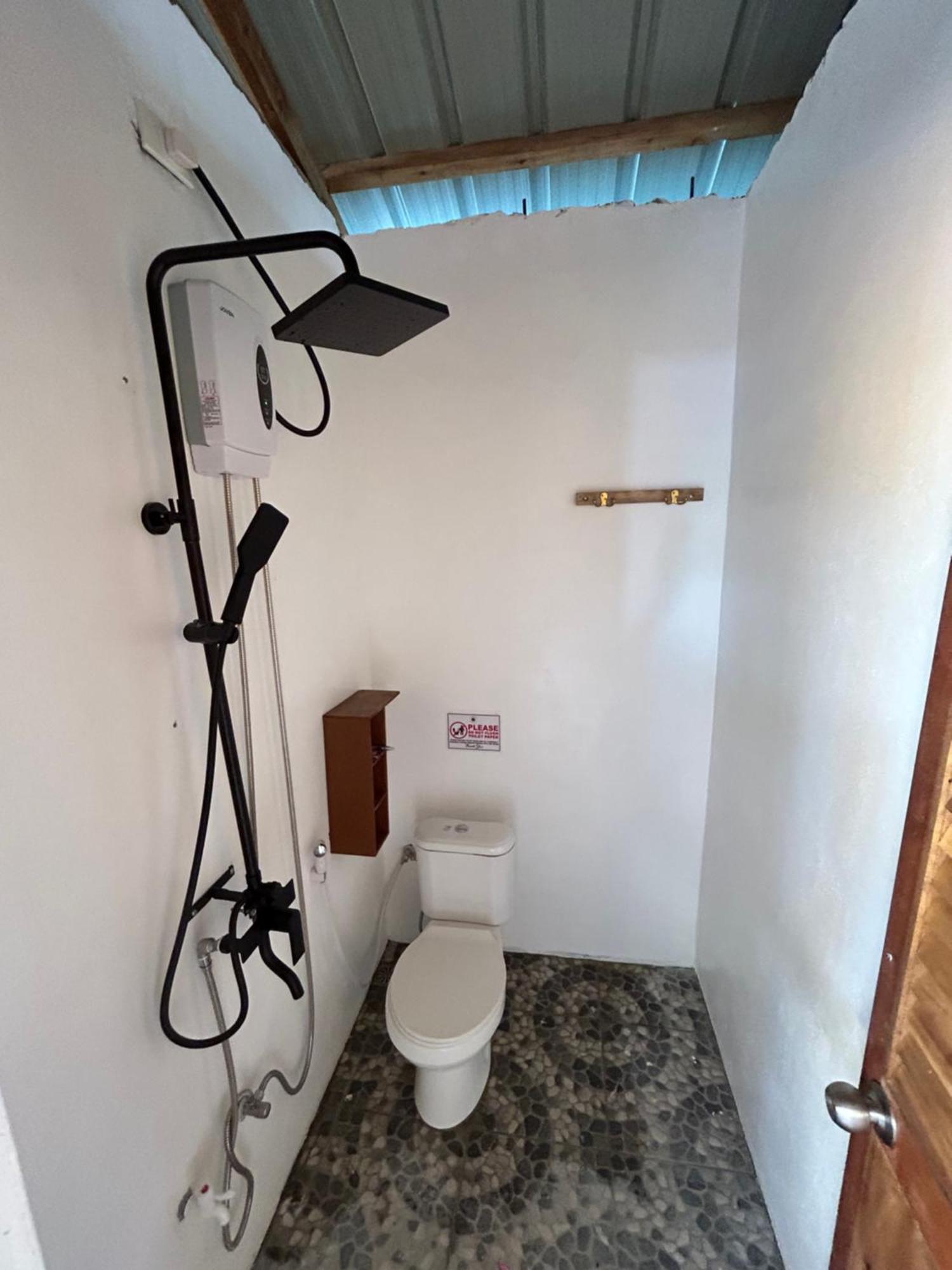 Islanders Hostel Port Barton Сан Висенте Екстериор снимка