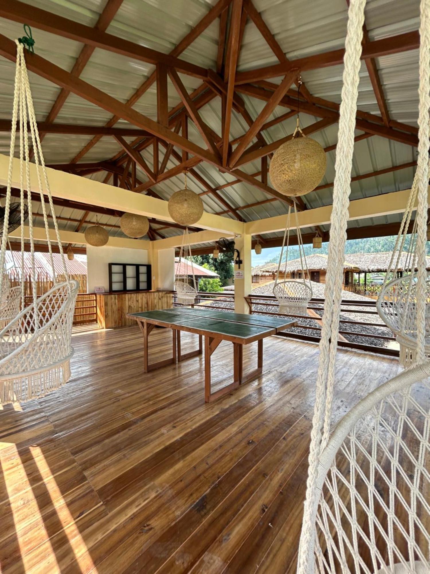 Islanders Hostel Port Barton Сан Висенте Екстериор снимка